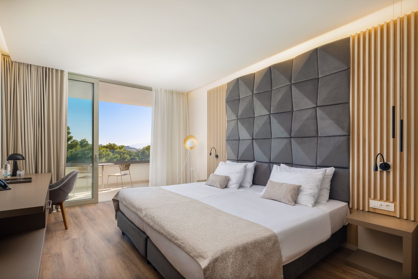 Aminess Khalani Beach Hotel