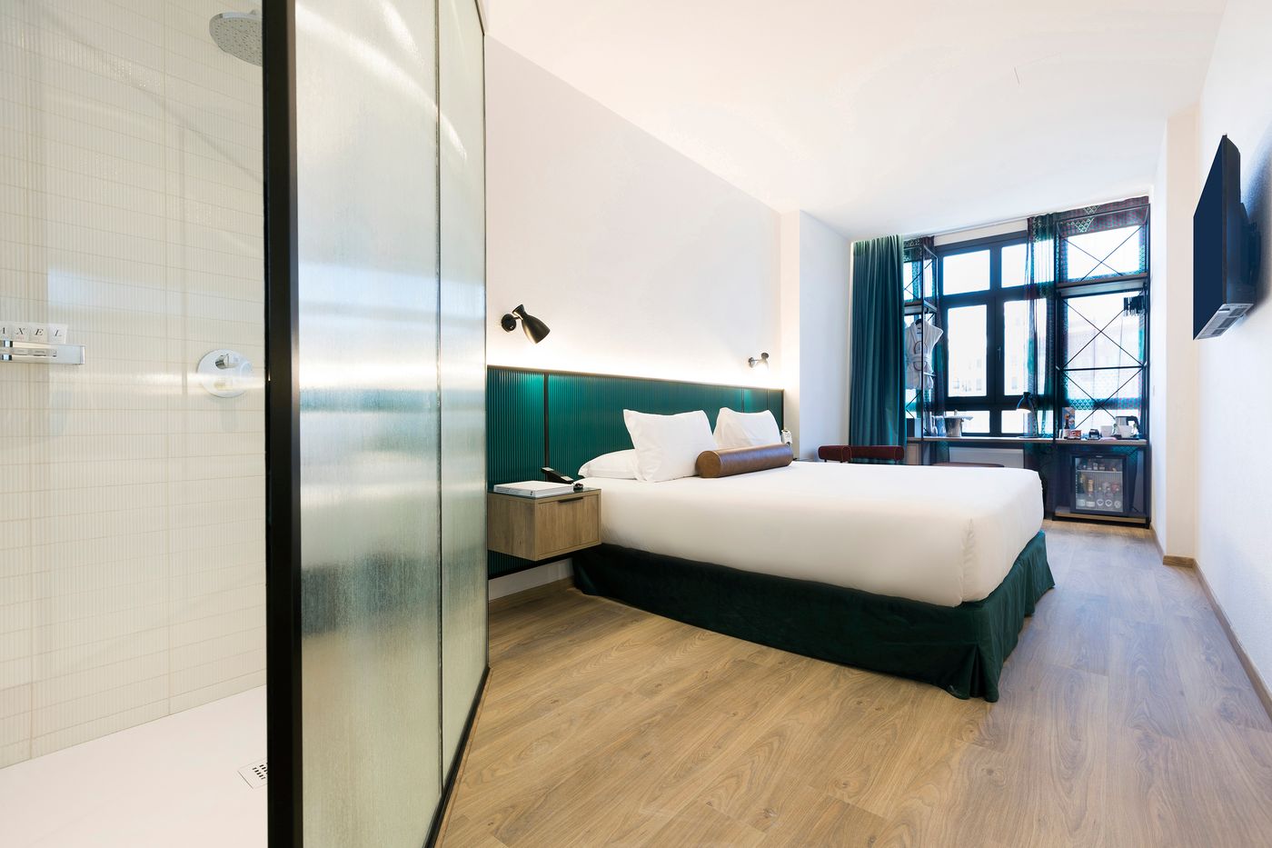 Axel Hotel Bilbao Adults Only-Spain-Bilbao-Room-9