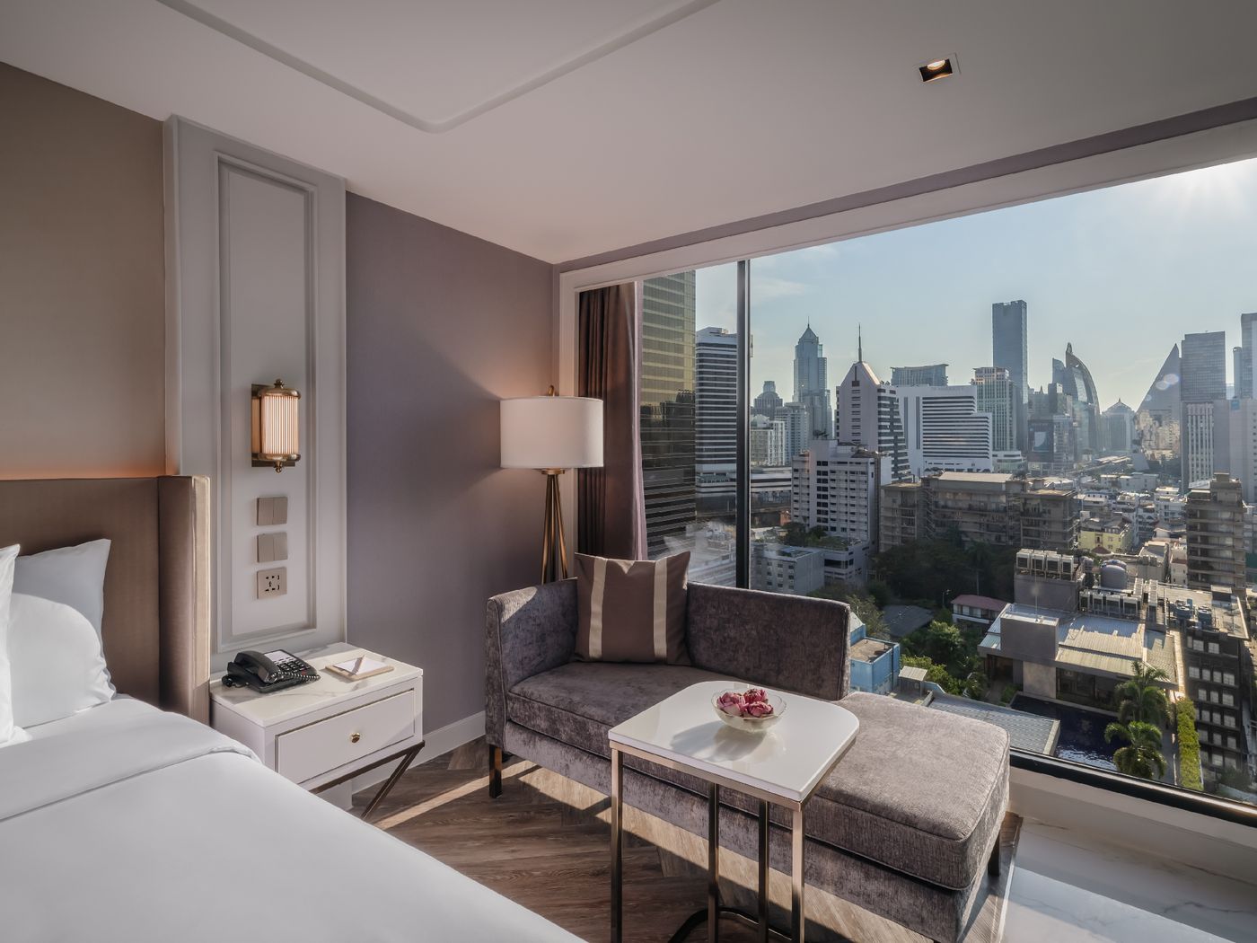 Aira-Hotel-Bangkok-Room-9