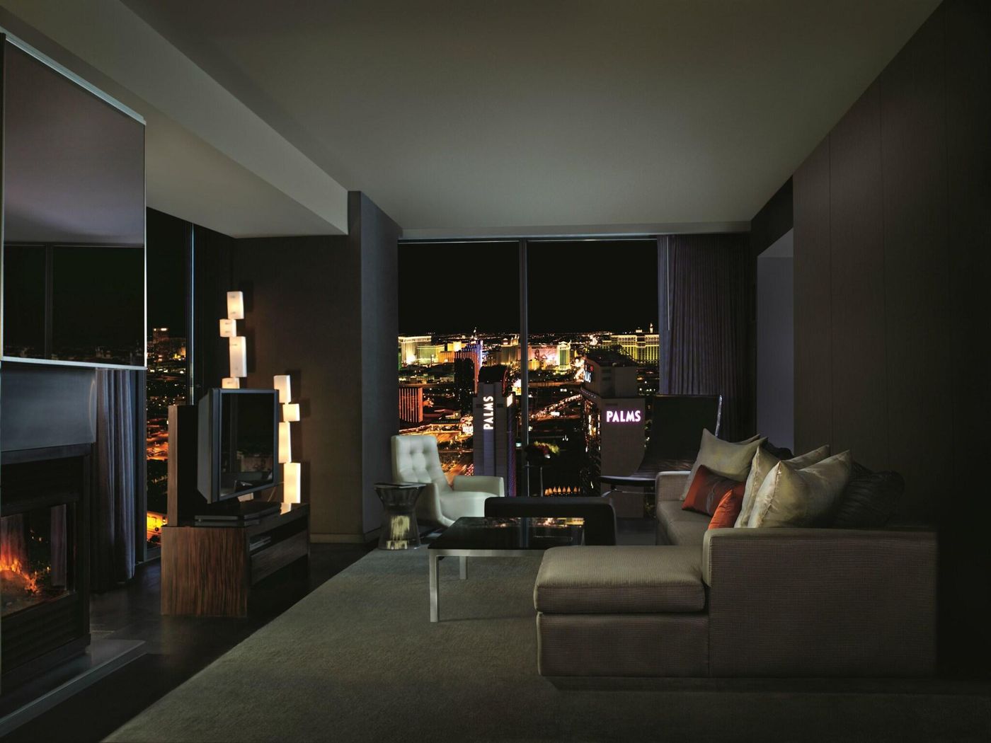 Palms-Place-Hotel-and-Spa-Room-23