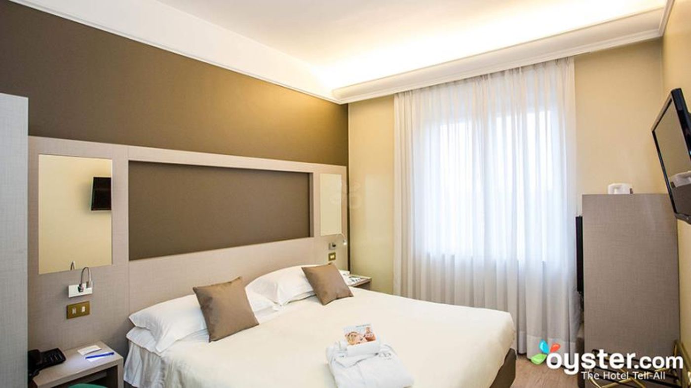 Hotel-Astoria--Sure-Hotel-Collection-by-Best-Western-Room-18