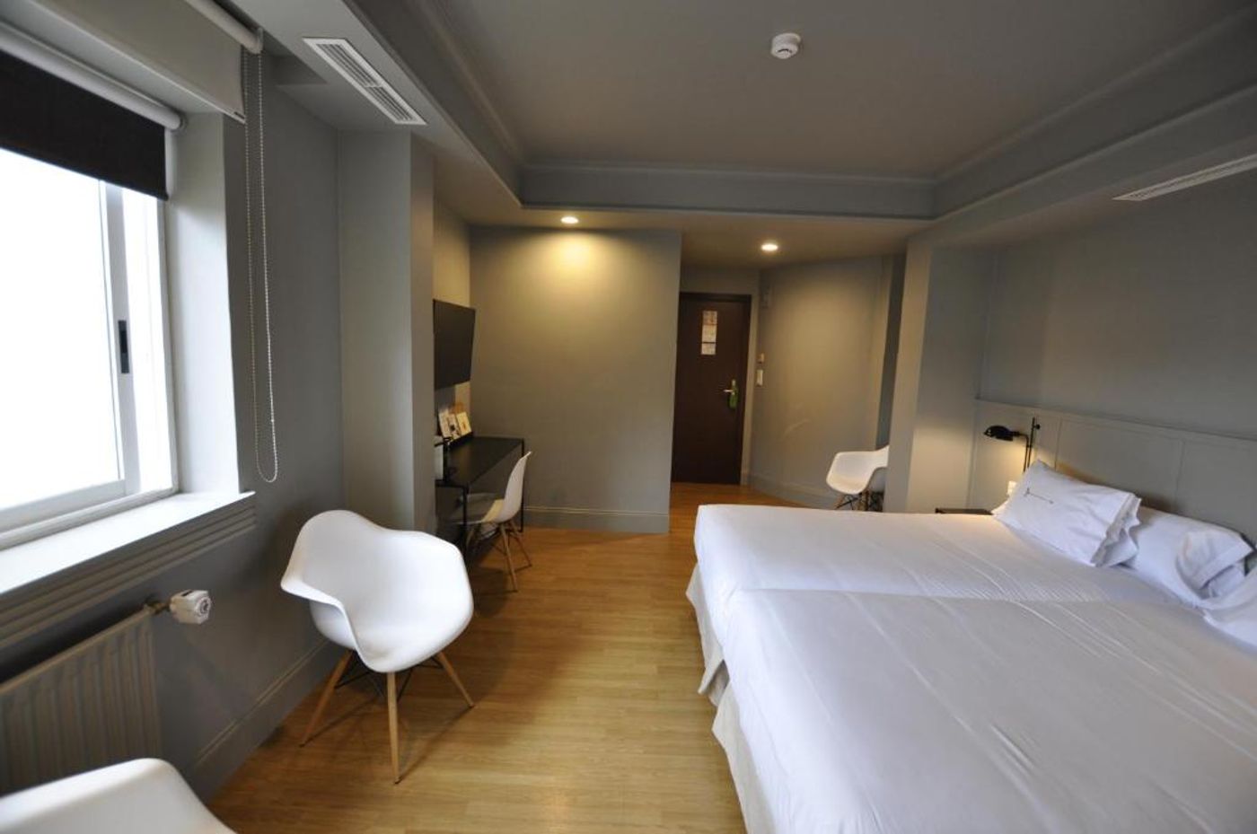 Rio Bidasoa-Spain-HONDARRIBIA-Room-9