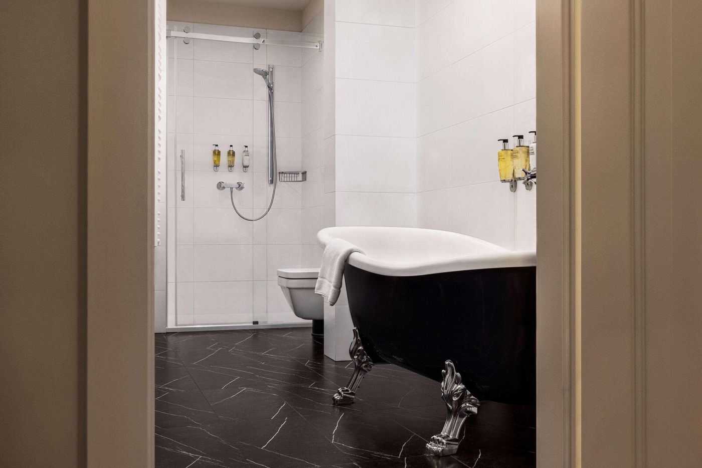 Wyndham-Grand-Krakow-Old-Town-Room-39