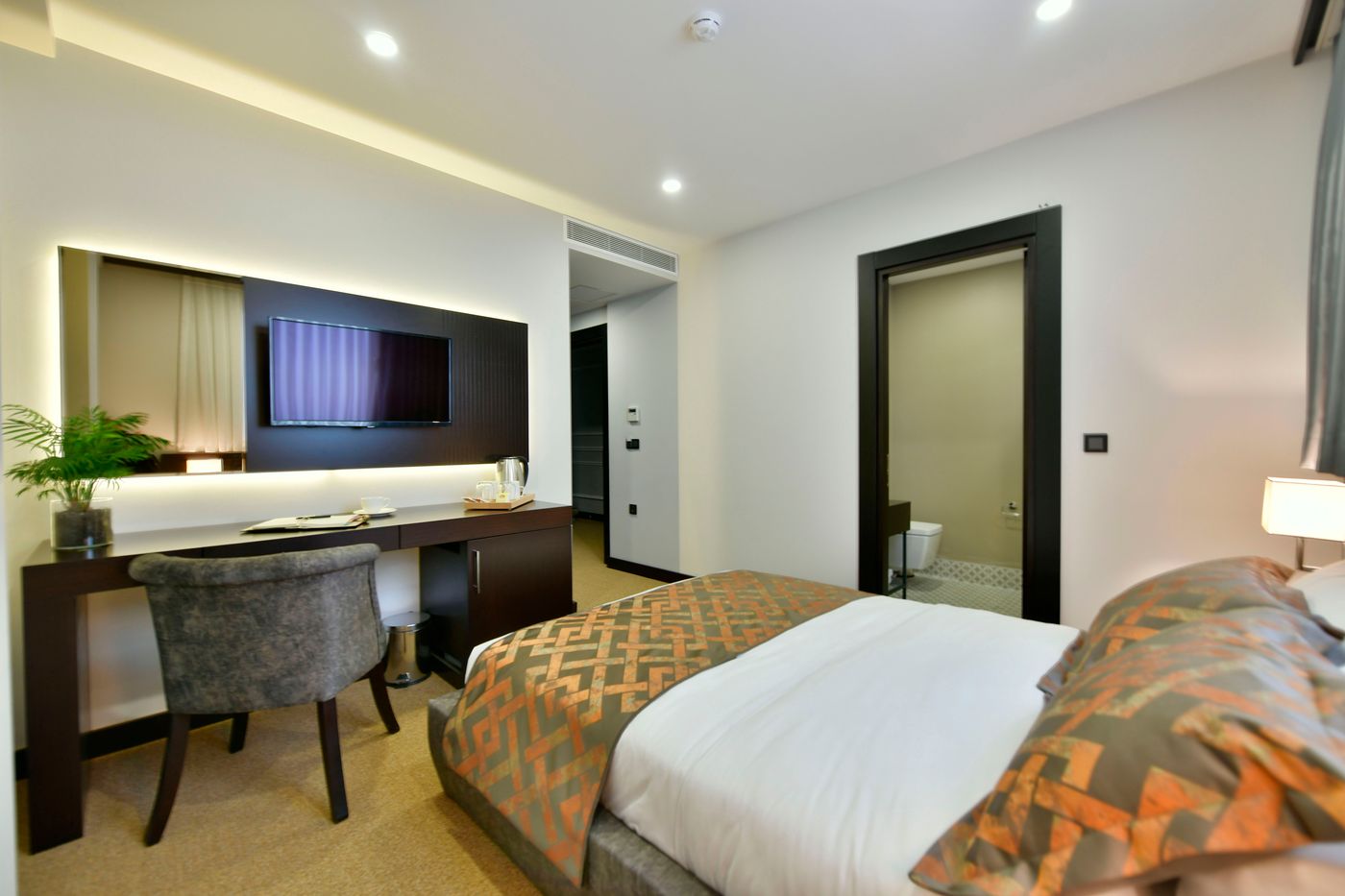 G-Han-Hotel-Room-34