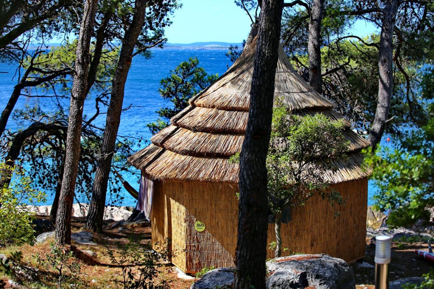 Pine Beach Pakostane