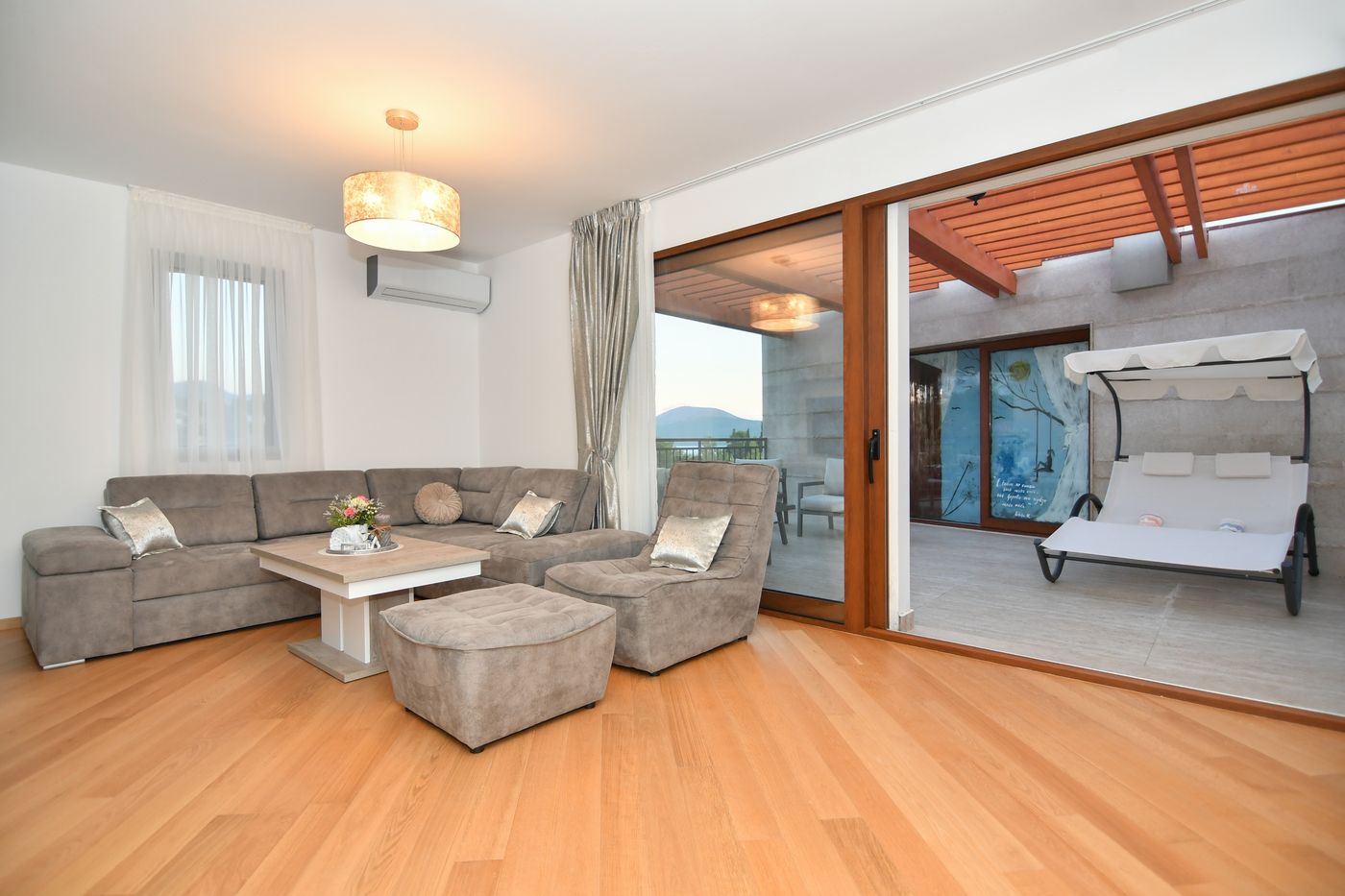 Apart-Hotel-MS-Katunjanin-Room-51