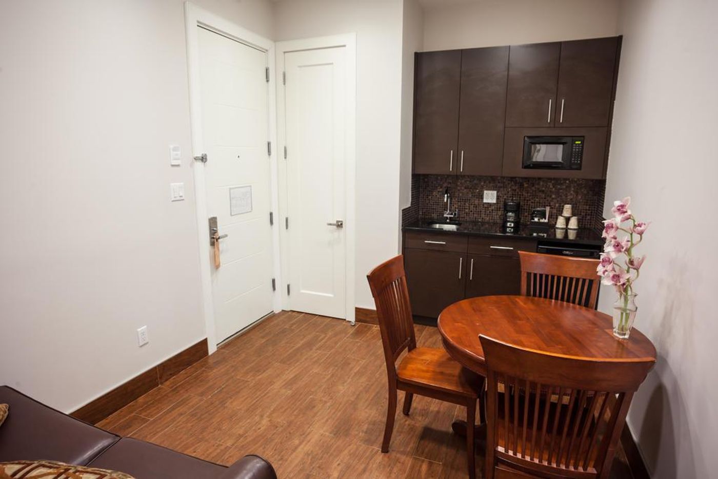 Condor-Hotel-by-Luxurban-Room-9