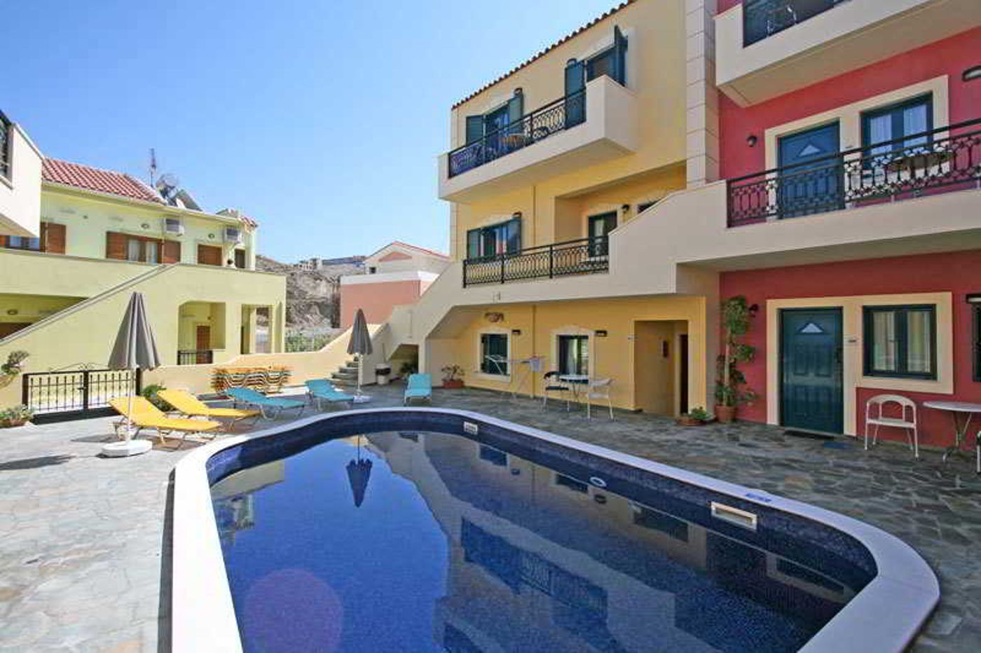 Marelina-Villas-Pool-2