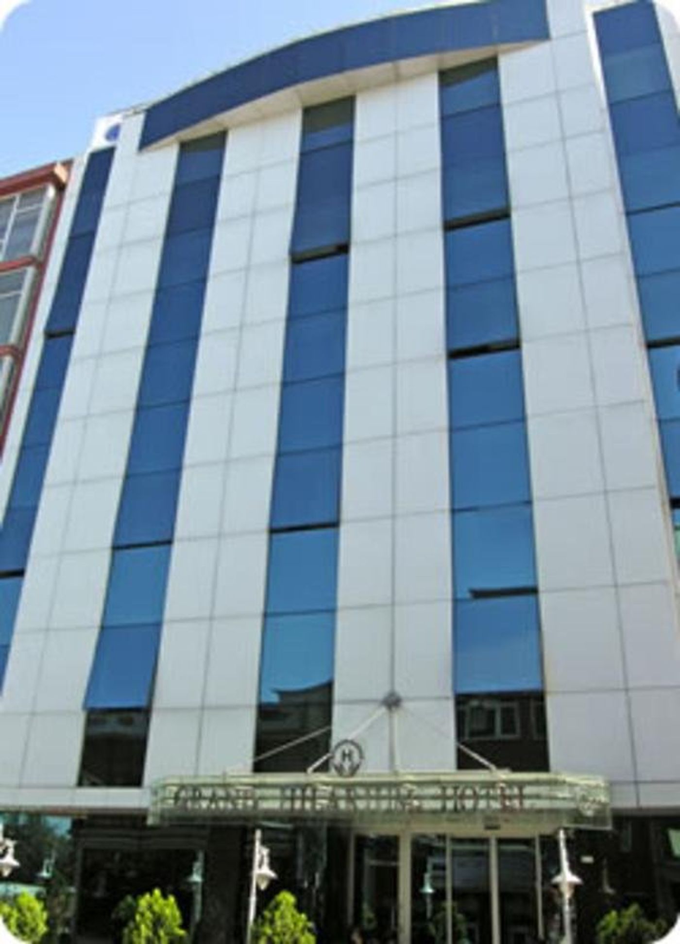 Hotel Grand Hilarium