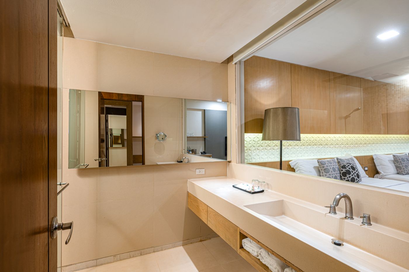 Phuket-Graceland-Resort---Spa-Room-40