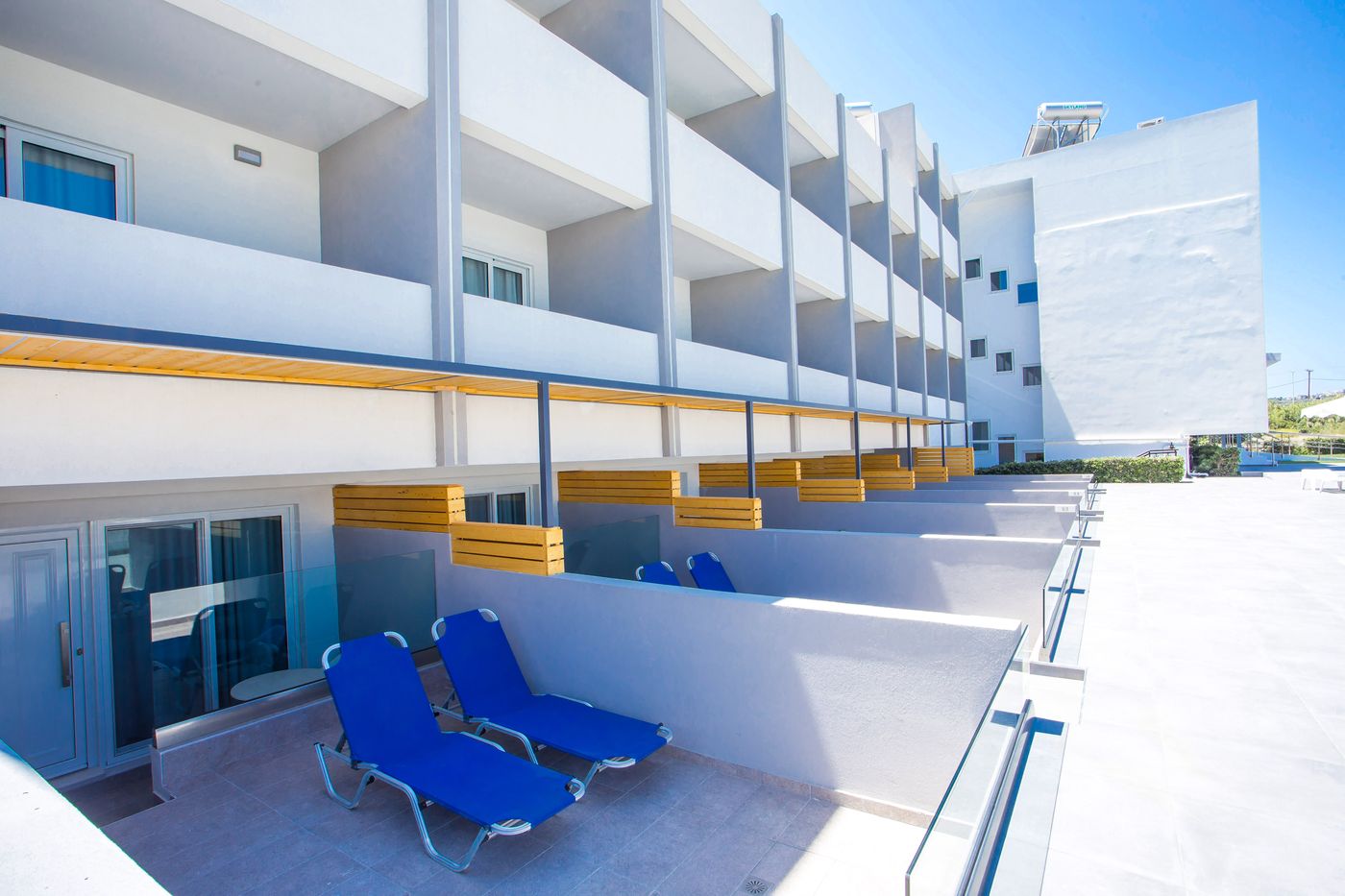 Tsampika-Hotel---Studios-Terrace-16