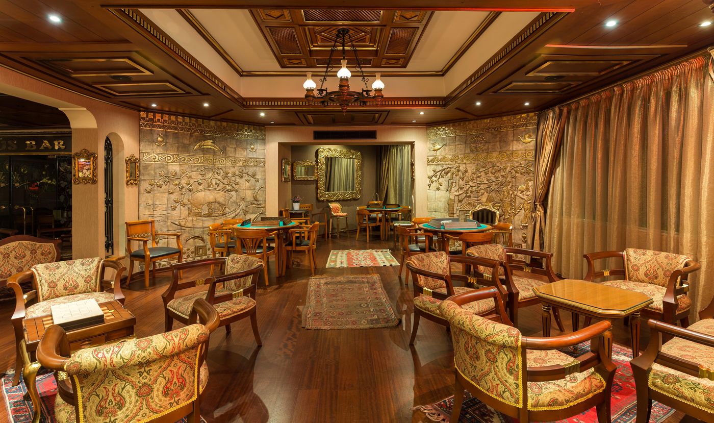 Club-Hotel-Sera-Lobby-44