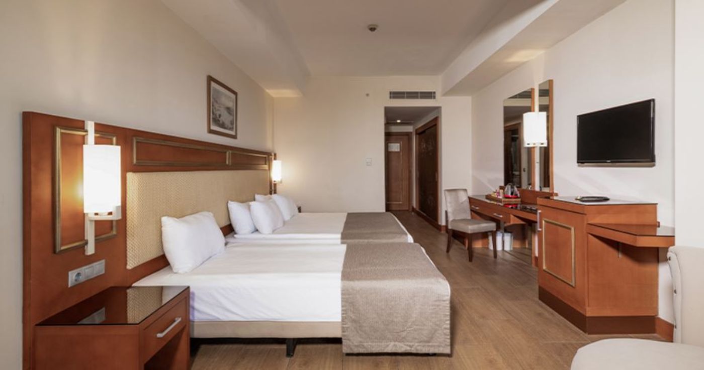 Crystal-Prestige-Elite-Room-24