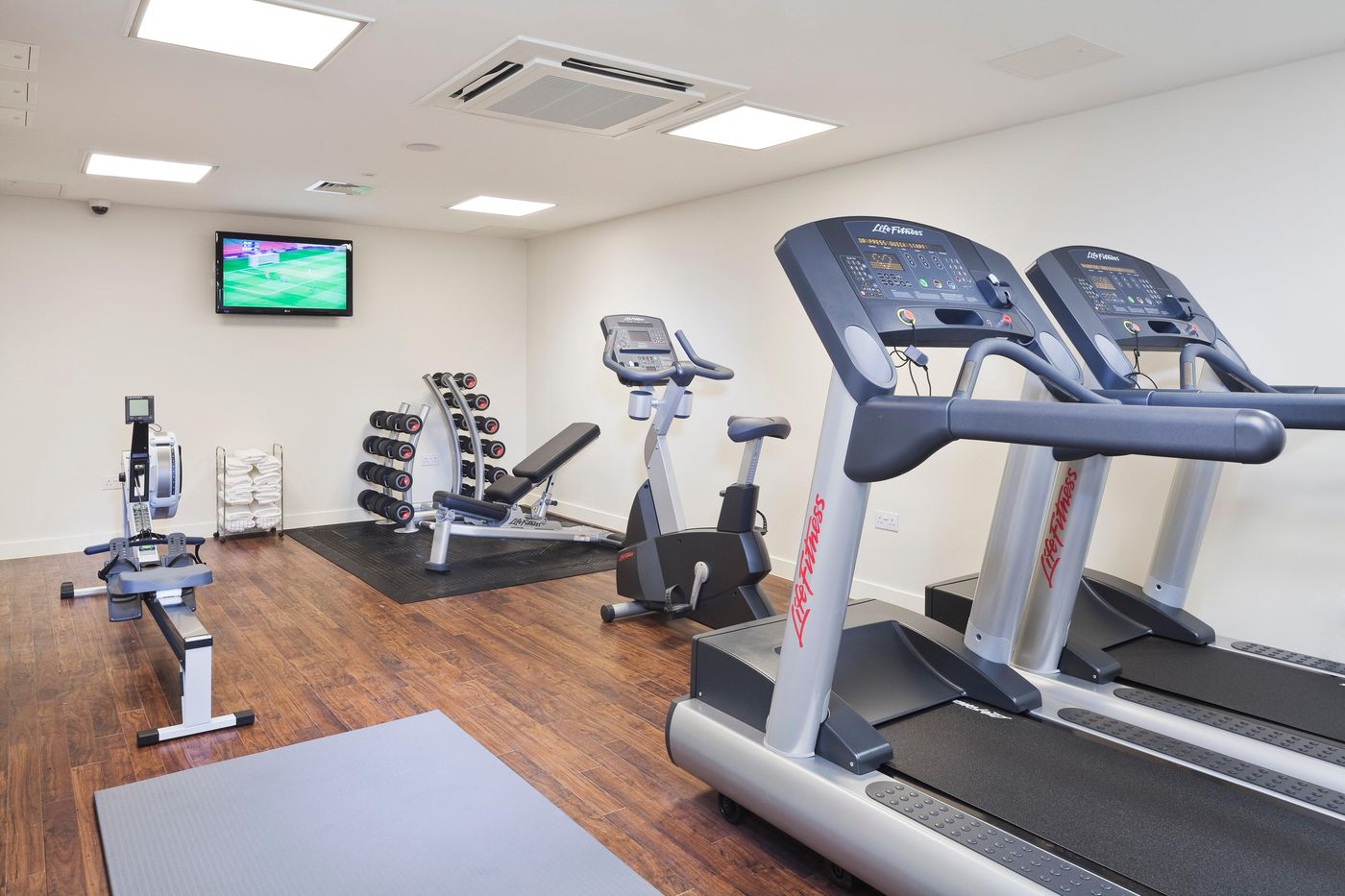 Holiday Inn London Whitechapel - United Kingdom - LONDON - Sports and Entertainment - 7