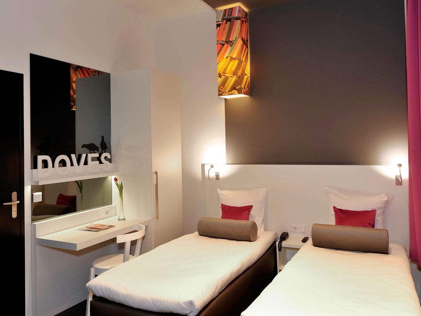 ibis-Styles-Amsterdam-Amstel-Room-42