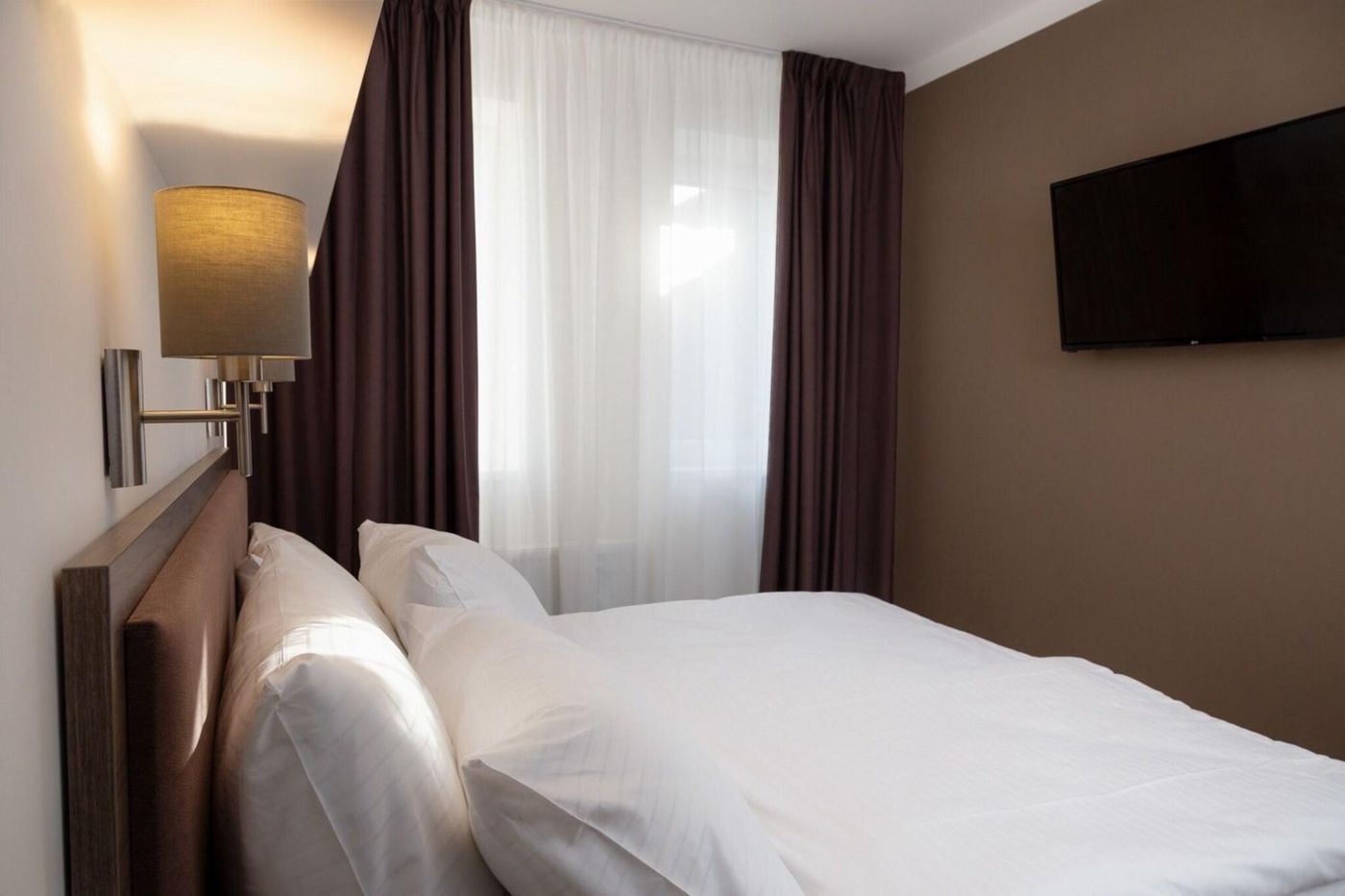 Sky-Hotel-Prague-Room-8