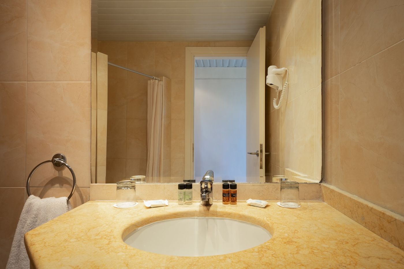 Messonghi-Beach-Room-43