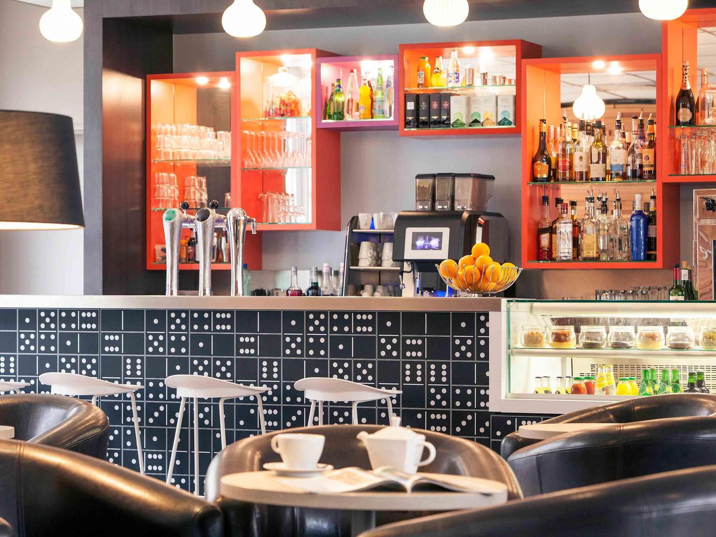 Mercure-Mlv-Bussy-St-Georges-Bar-14