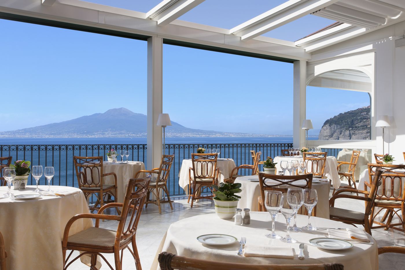 Grand-Hotel-Ambasciatori-Restaurant-54