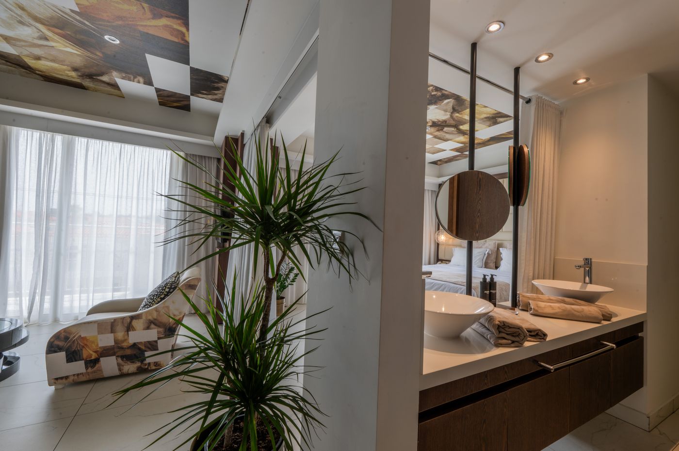 King-Jason-Paphos---Designed-for-Adults-Only-Room-32