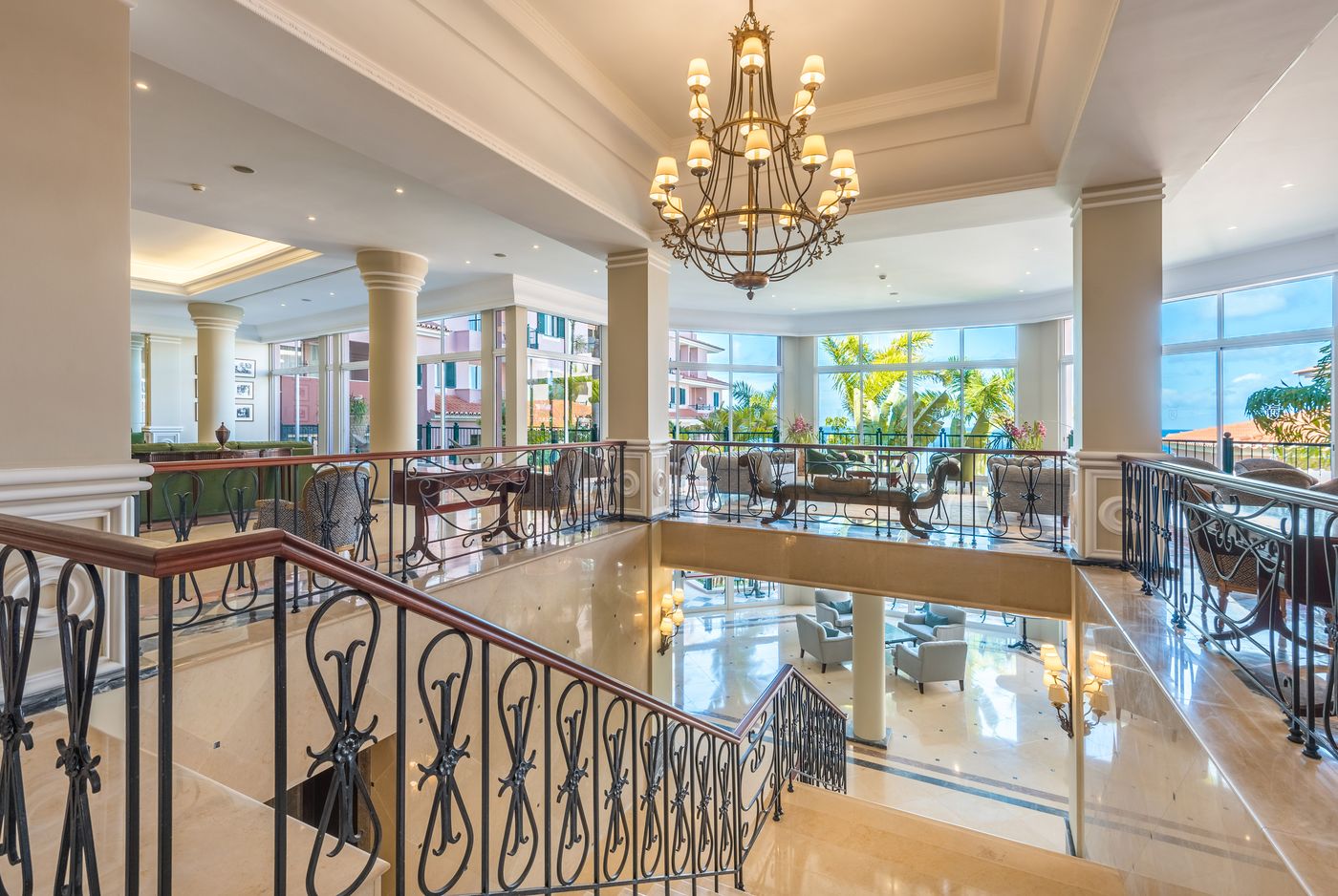 Pestana-Royal-Premium-Ocean---Spa-Resort-Lobby-42