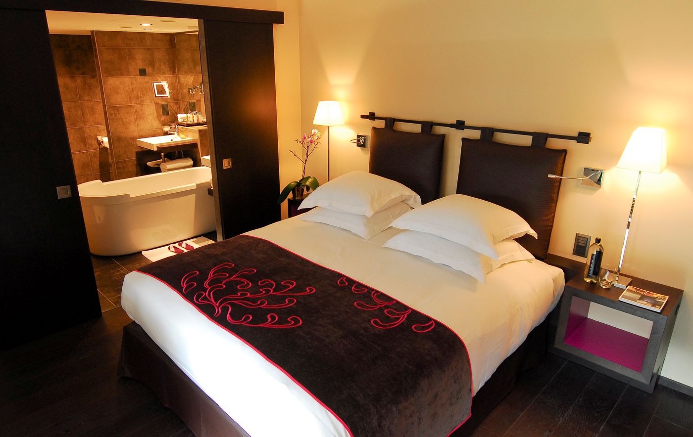 Eastwest-Hotel-Room-8