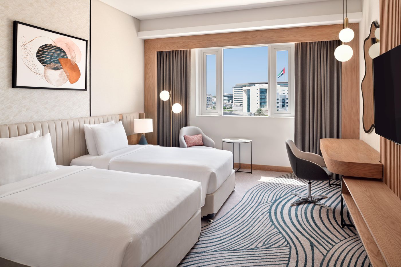 Crowne-Plaza-Jumeirah-Dubai-Room-16