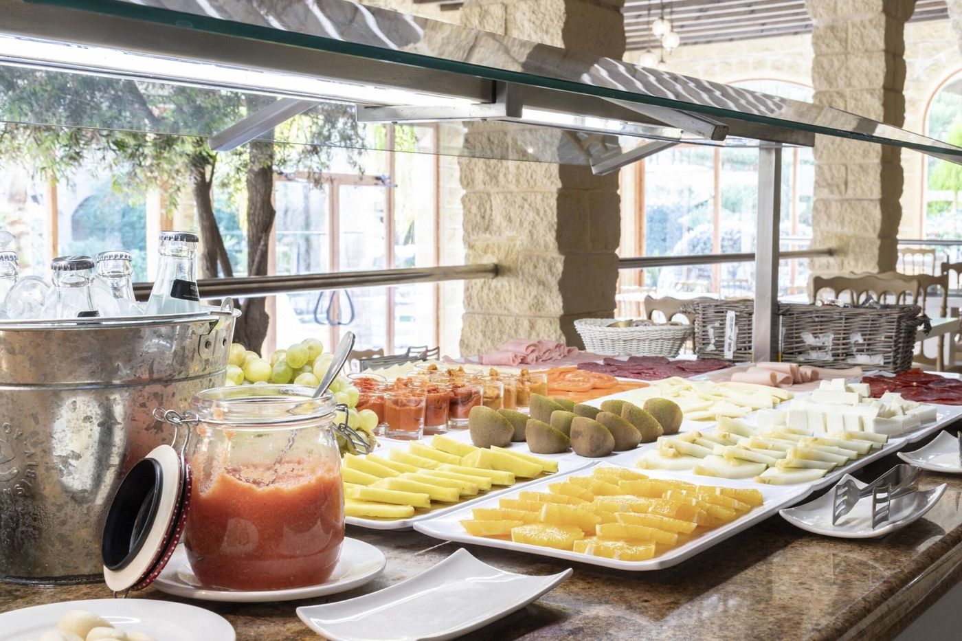 Hotel-Plaza-del-Castillo-Restaurant-46