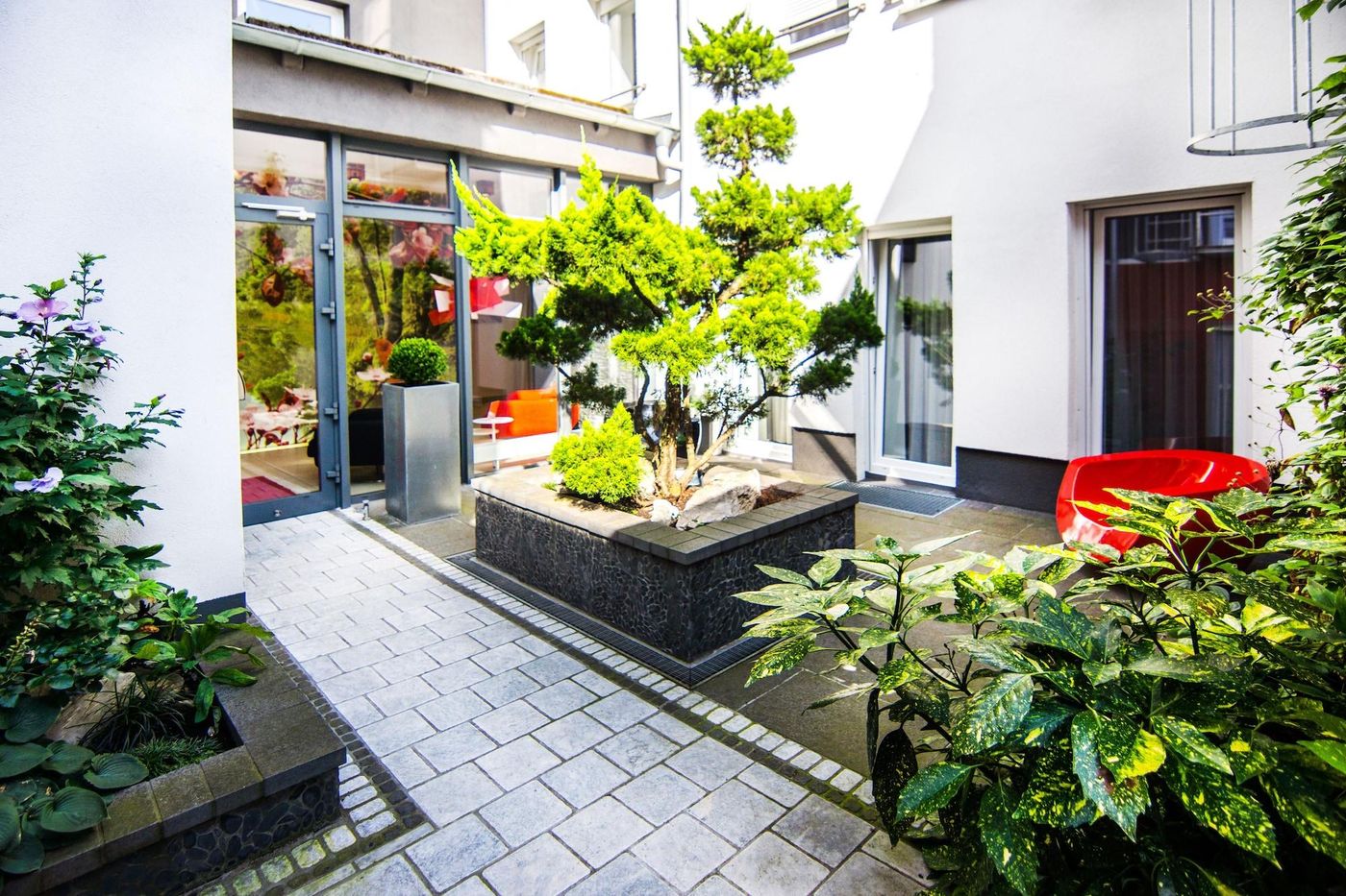 Zeitwohnhaus Suite Hotel Serviced Apartments-Germany-ERLANGEN-General view-7