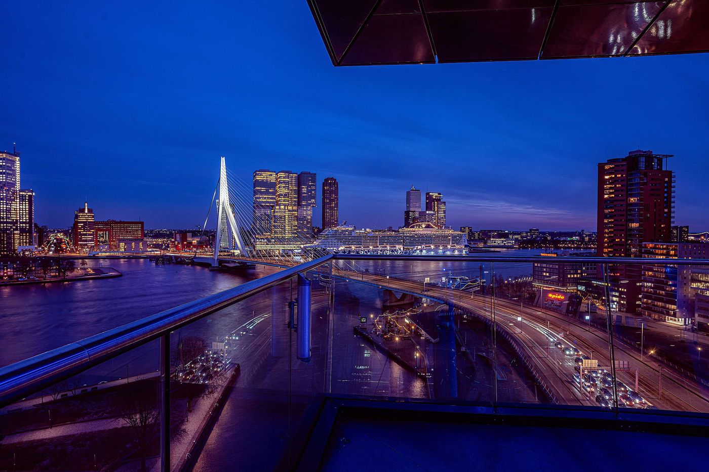 DoubleTree by Hilton Rotterdam Centre-Netherlands-Rotterdam-General view-3