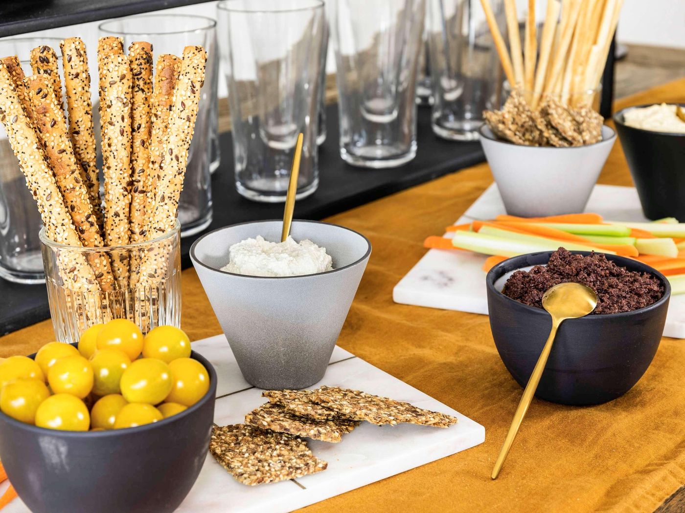 Ibis-Styles-Paris-Gare-de-lEst-Magenta-Bar-25