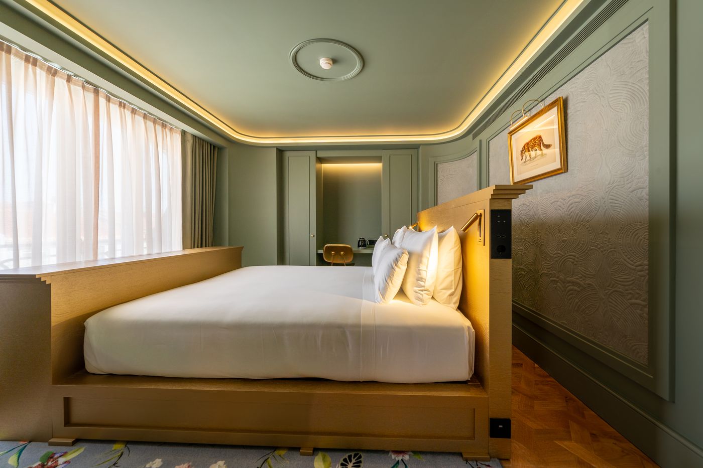 Art-Legacy-Hotel-Baixa-Chiado-Room-22