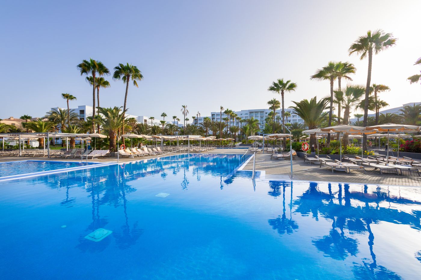 Club-Hotel-Riu-Gran-Canaria-Pool-2