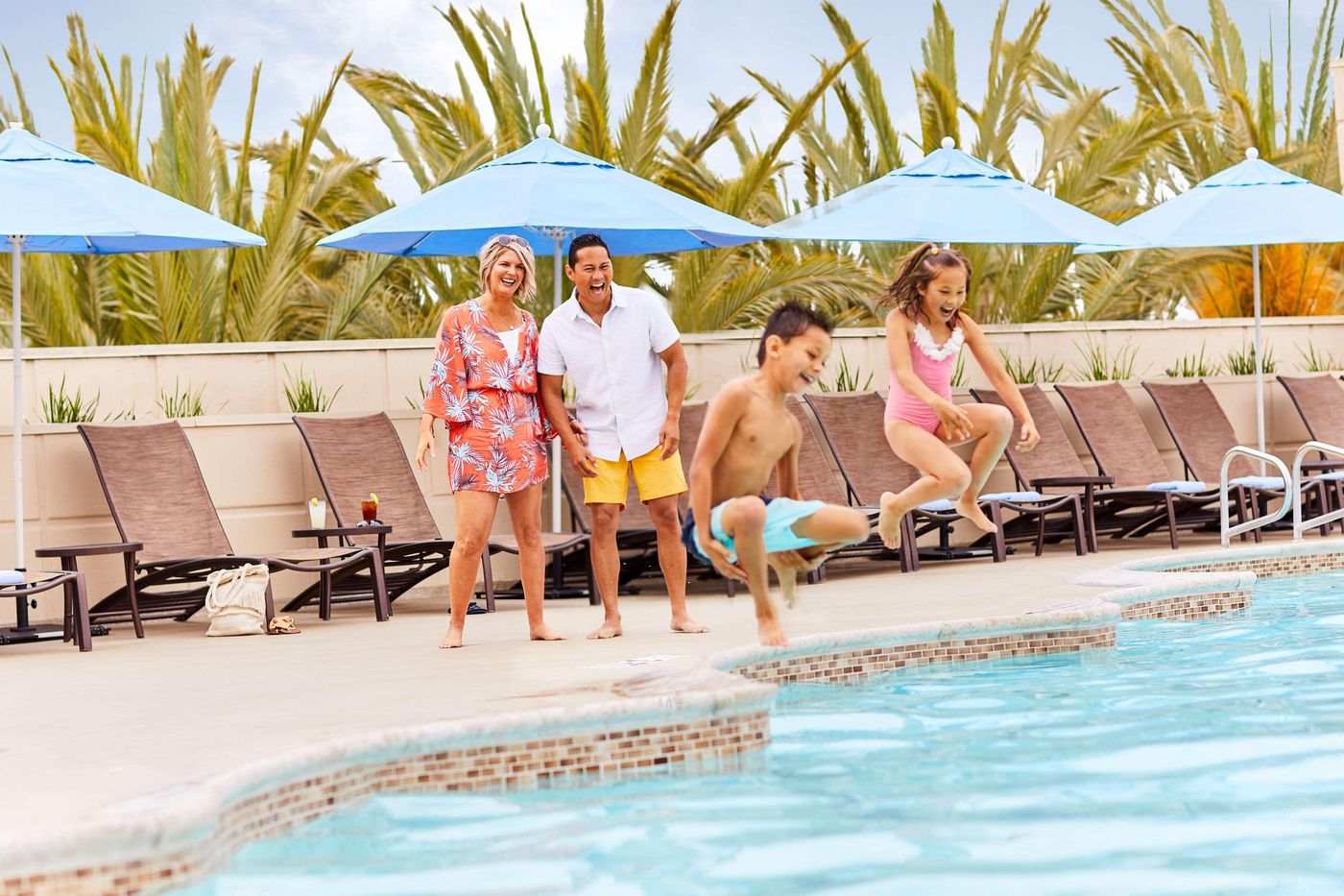 Hyatt-Regency-Orange-County-Pool-59