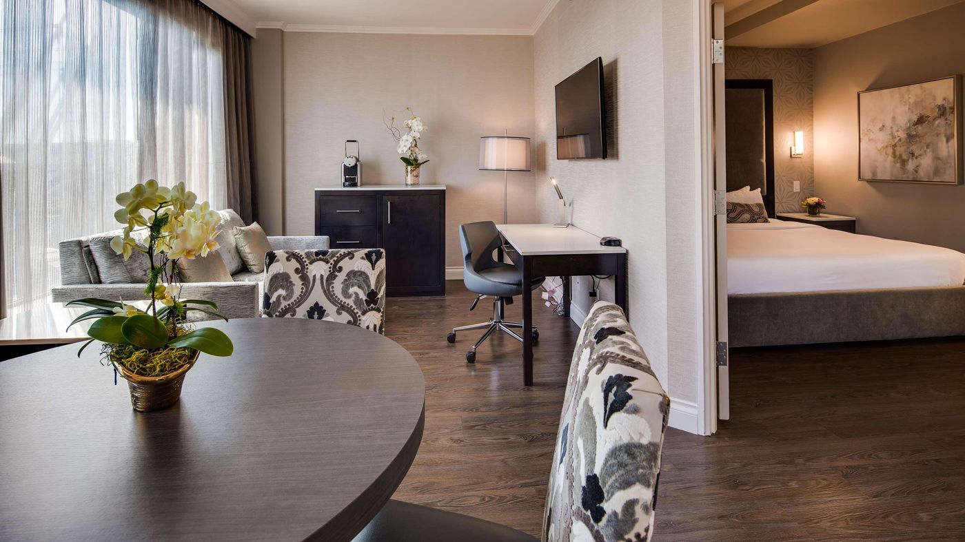 Georgian-Court-Hotel-Room-7