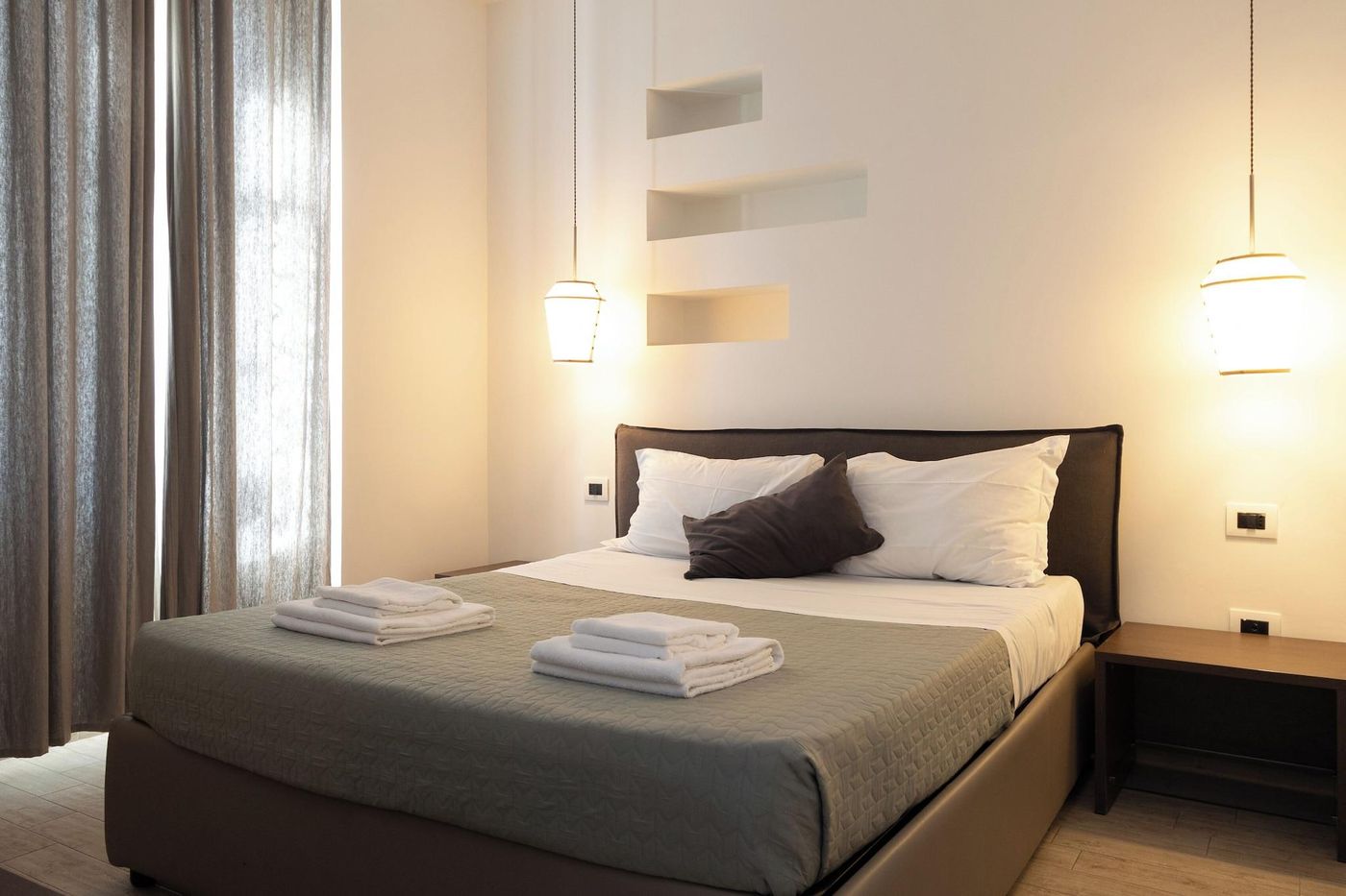 Maison-Maneli-Luxury-B-B-Room-13