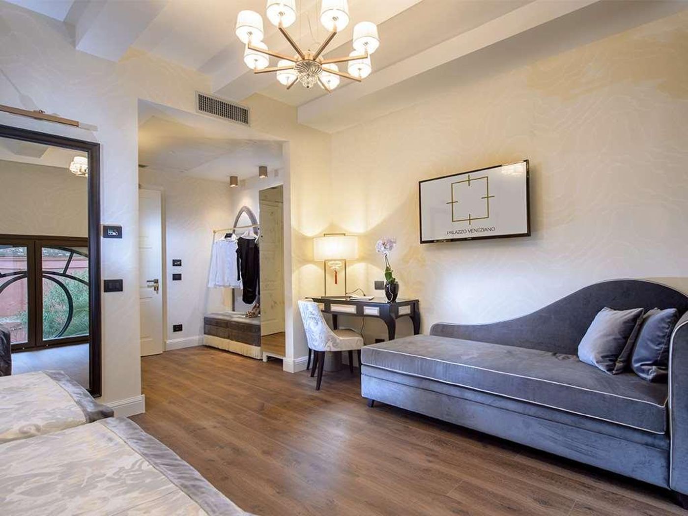 Palazzo-Veneziano-Room-35