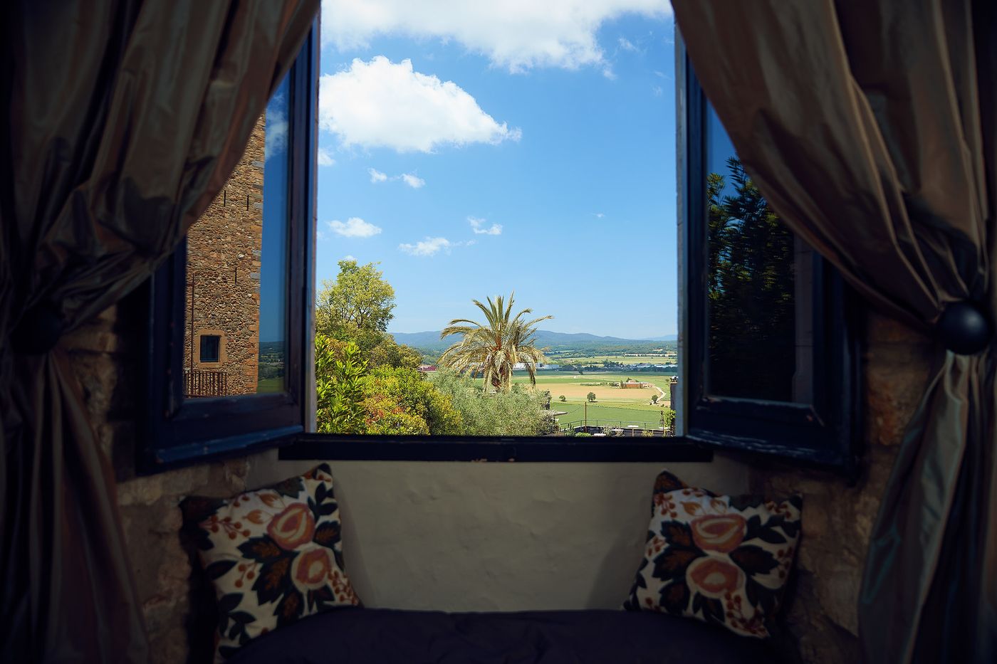 Hotel-Castell-D-Emporda-Room-14