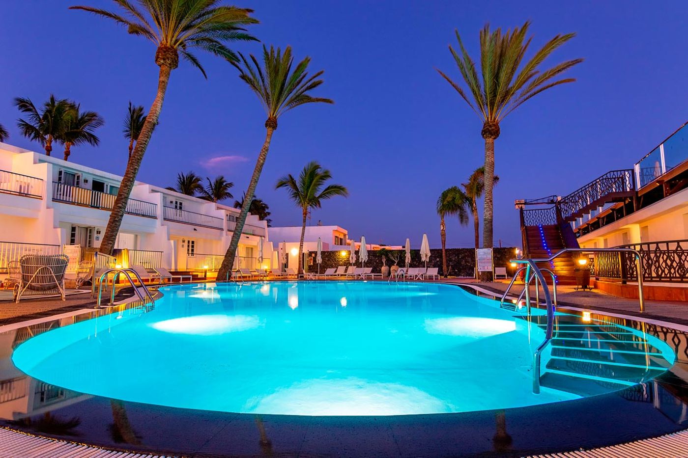 Plus-Fariones-Apartamentos-Pool-7