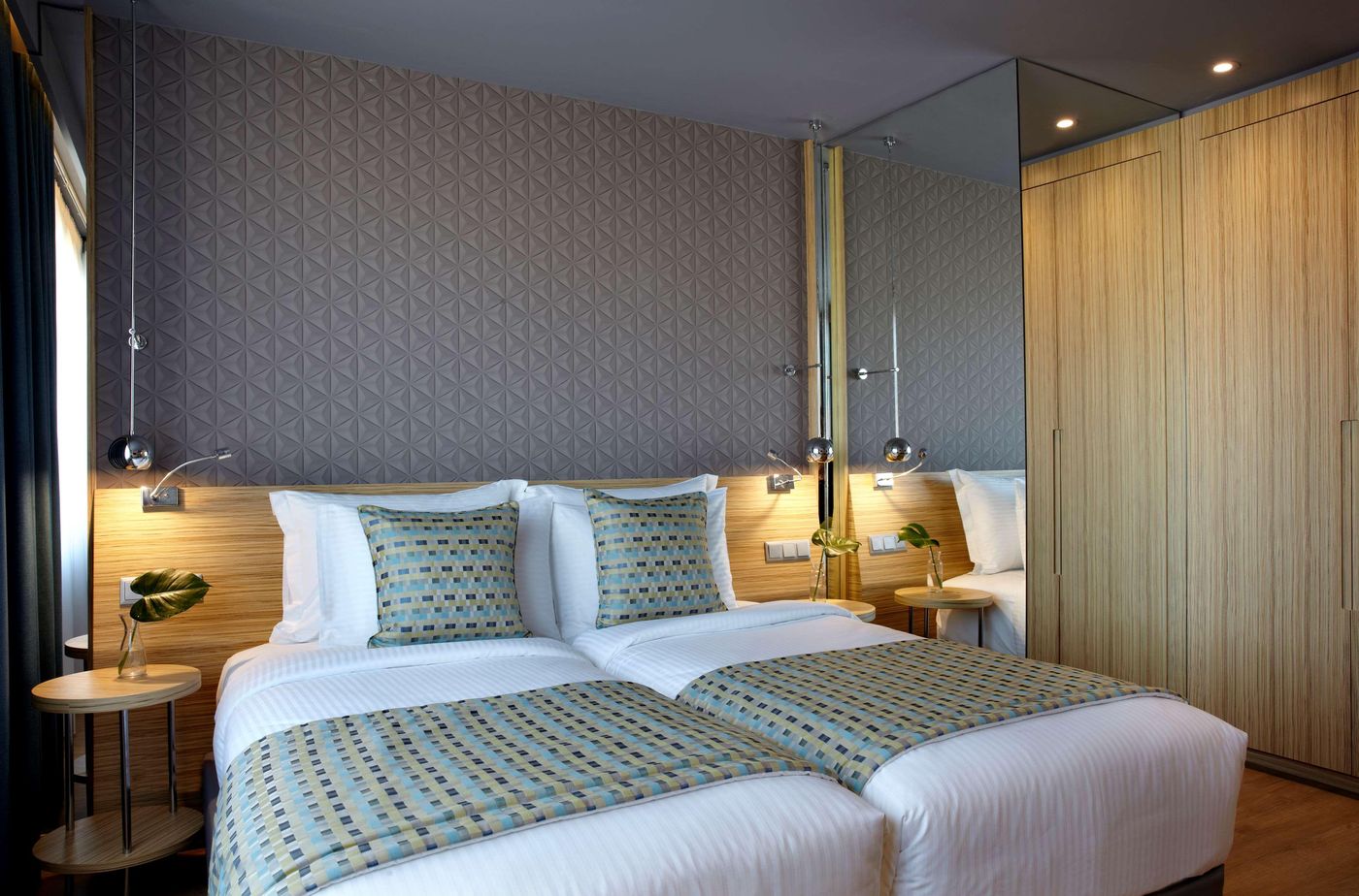 Wyndham-Grand-Athens-Room-13