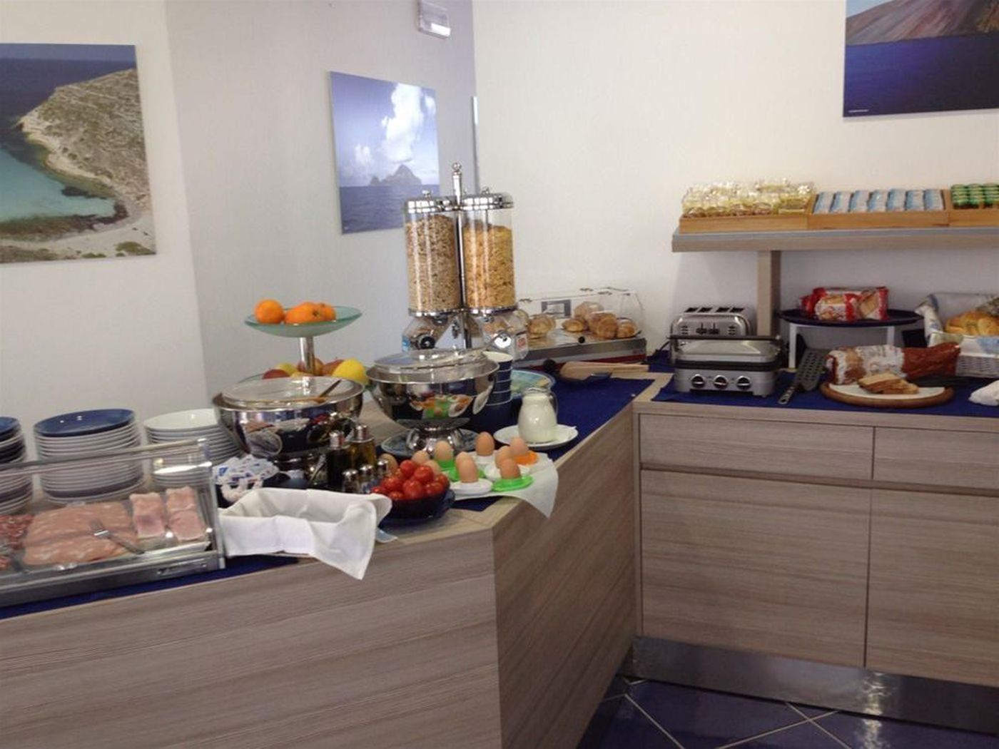 Astro-Suite-Hotel-Restaurant-26