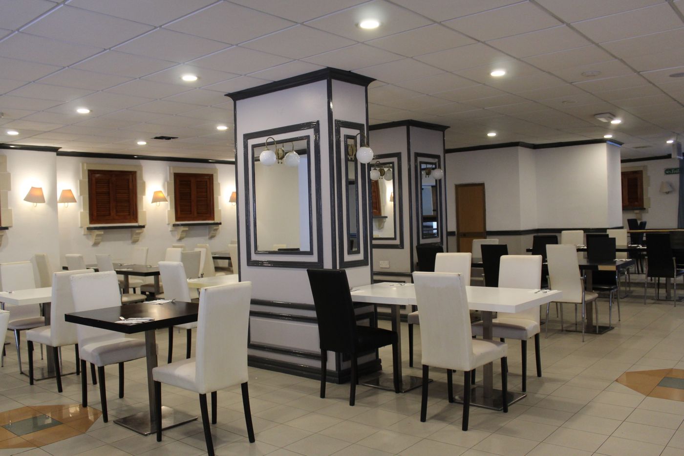 The-San-Anton-Hotel-Restaurant-21