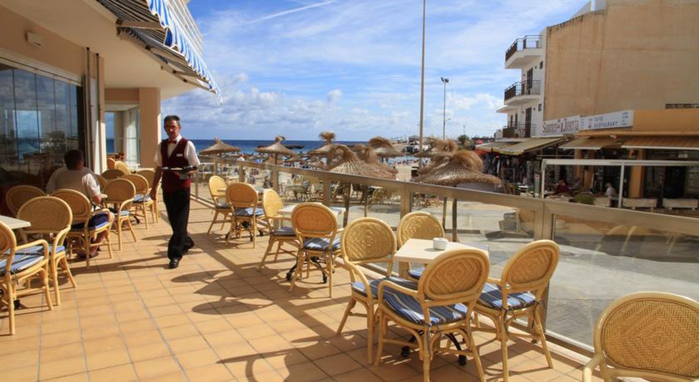 Universal Perla De S'Illot