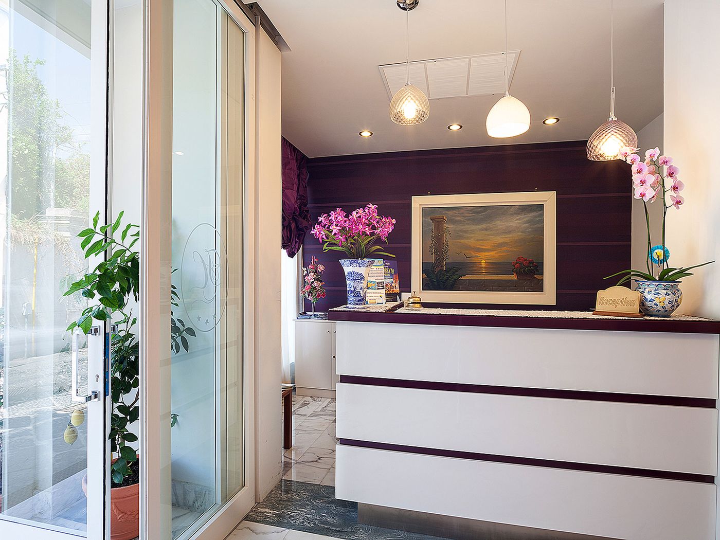 Club-Sorrento-Lobby-56