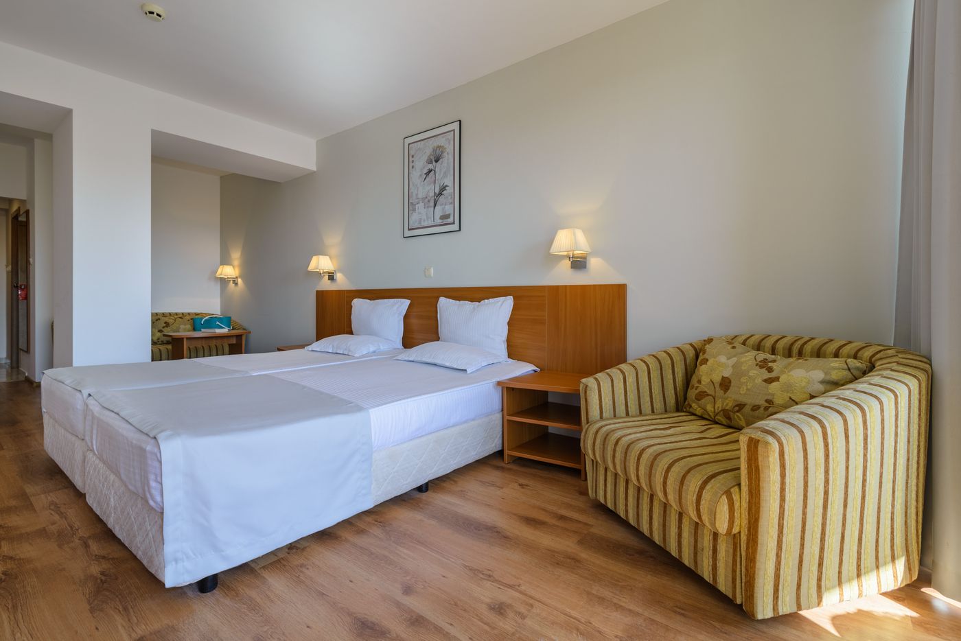 Smartline-Madara-Room-13