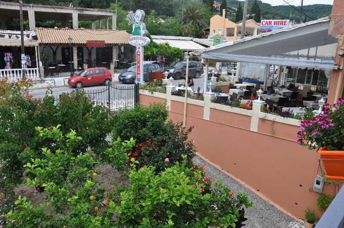 Barbayiannis-Studios-Room-5