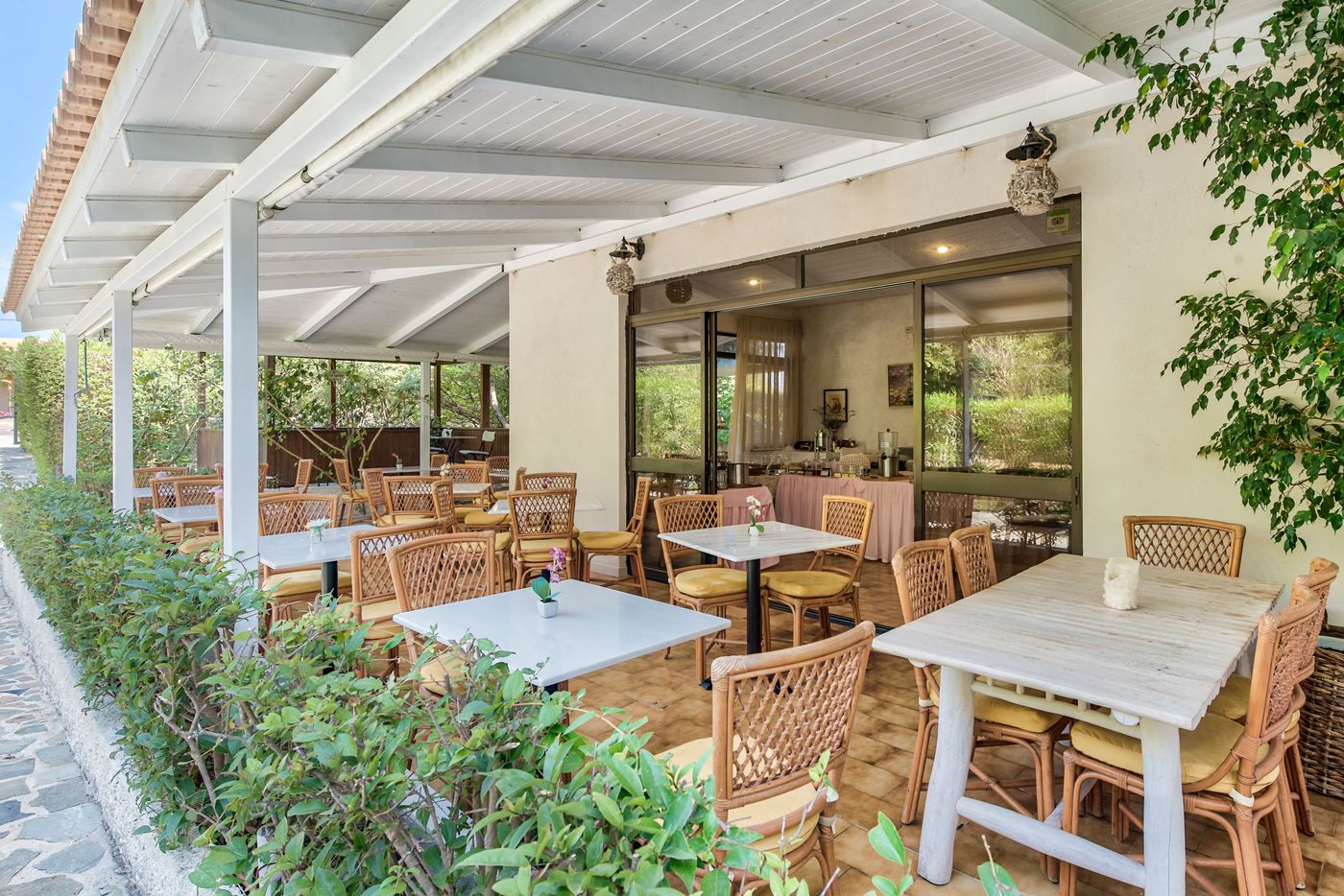 Aquarius-Hotel-Restaurant-7