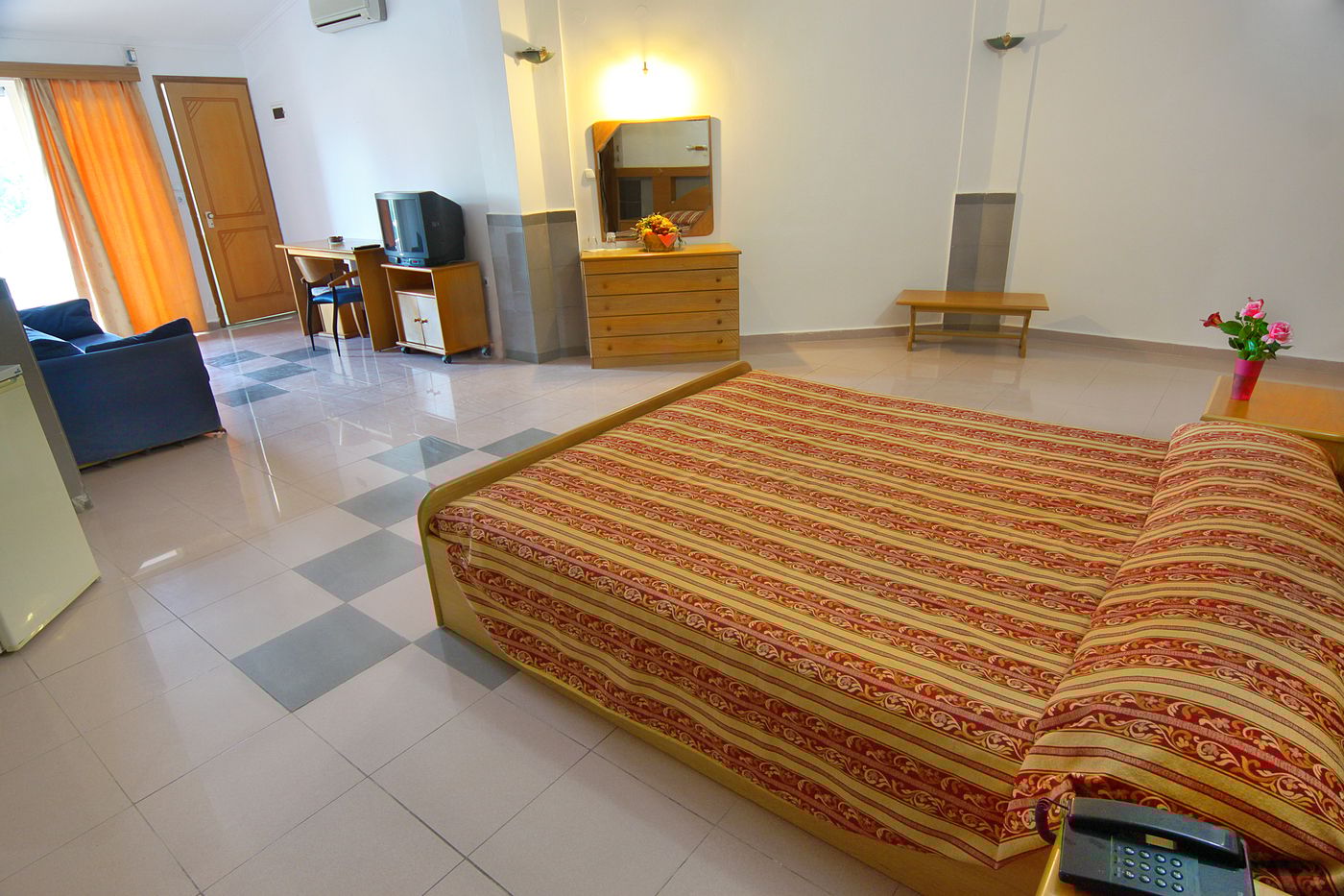 Ilyssion-Hotel-Room-22