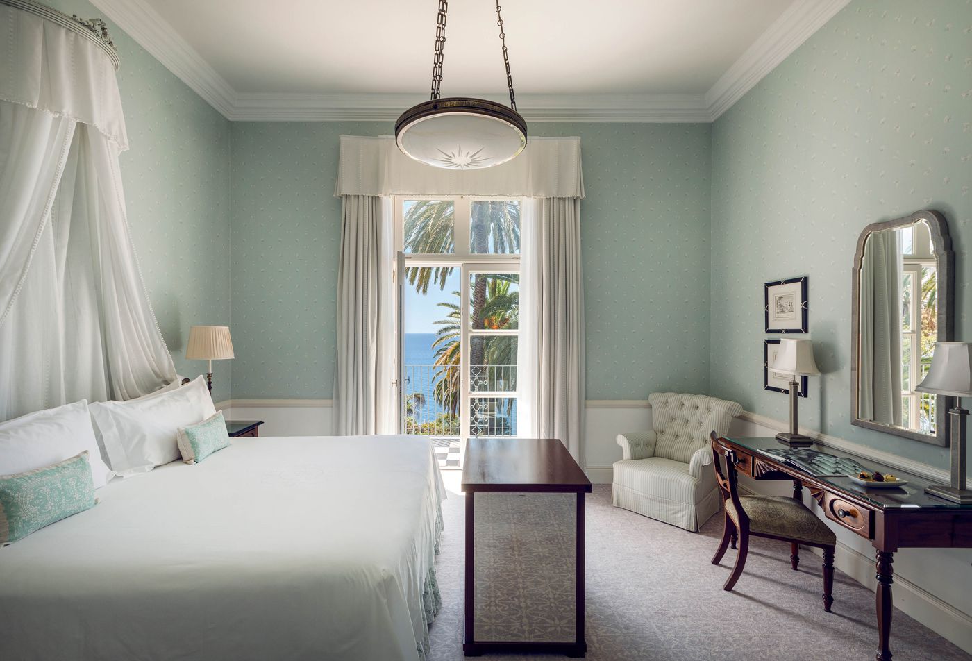 Reid-s-Palace-Room-29