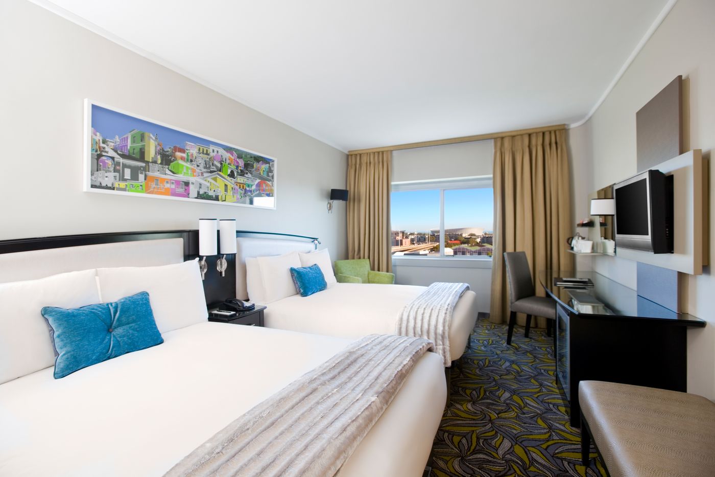 Southern-Sun-Cape-Town-Waterfront-Room-24